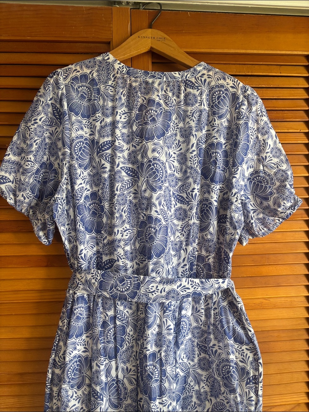 Talbots Puff Sleeve Fit & Flare Belted Blue Floral Front Button Dress Size 16 NW - Picture 8 of 10